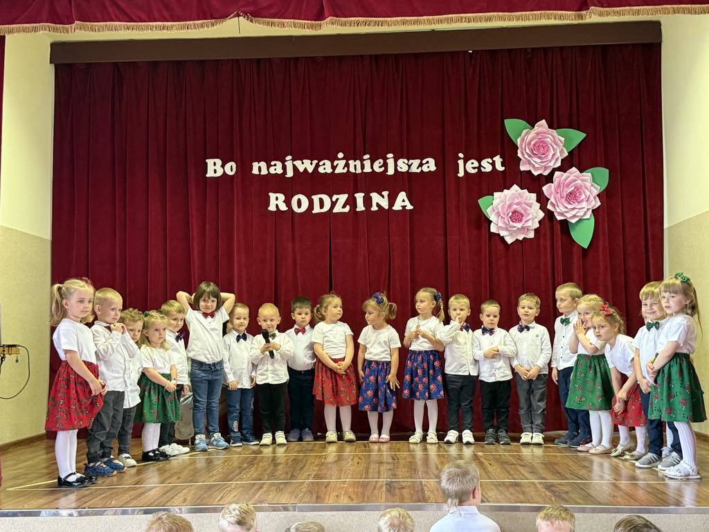 Dzień Mamy i Taty w Świetlicy Gminnej w Kwaśniowie Górnym – wzruszające święto pełne radości